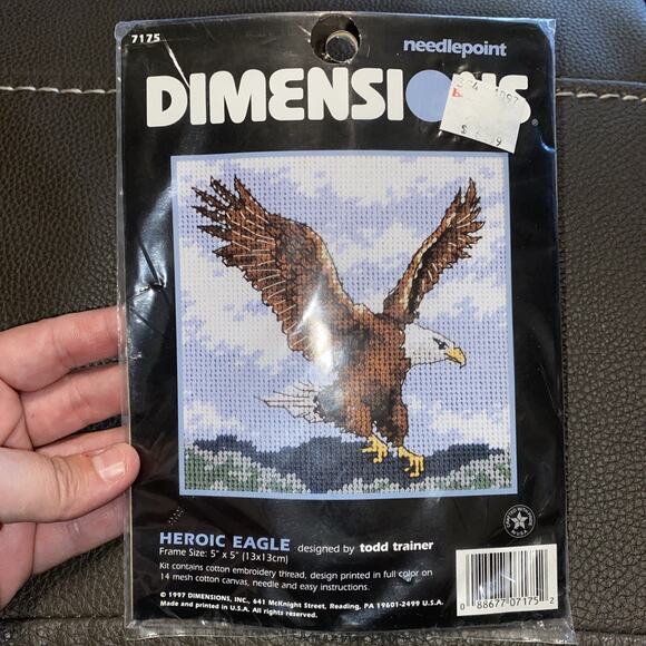 Dimensions EAGLE 5" x 5" Needlepoint Kit Craft Wildlife Animal Vintage 1997 NEW - Picture 1 of 5